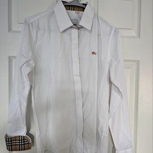 Burberry women shirt long sleeve sz. Large